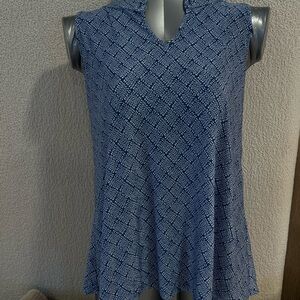 Amiana Navy and White Sleeveless V-Neck Swing Tank